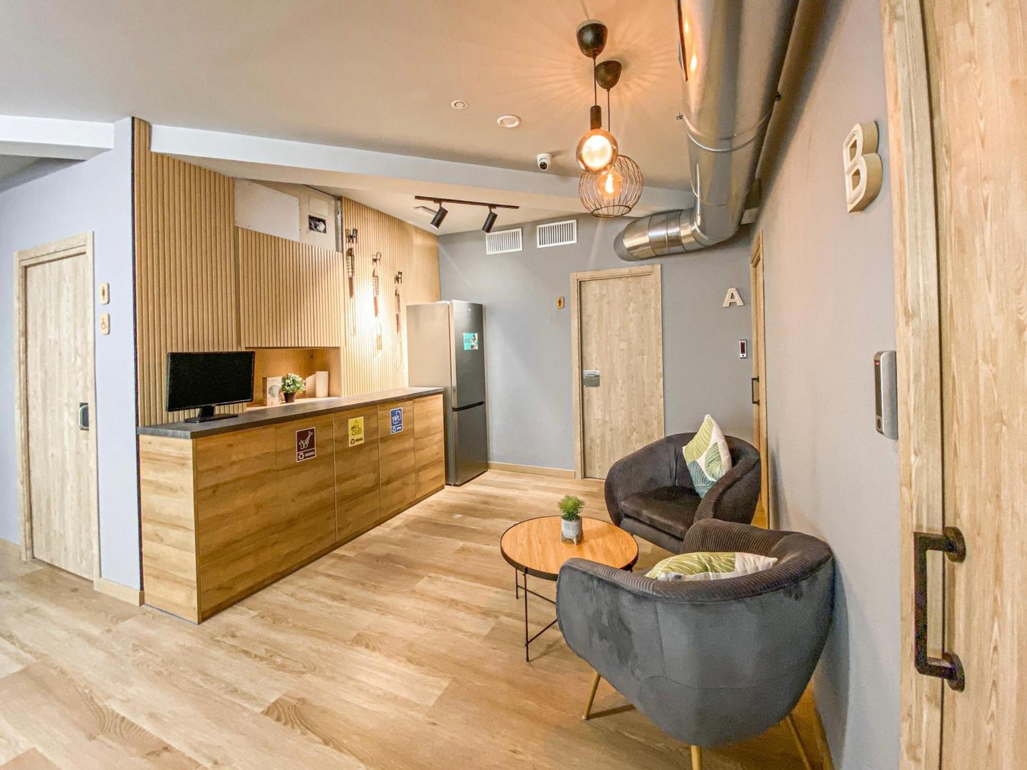 The Pod Suite Hostel Blasco Valencia Exterior foto