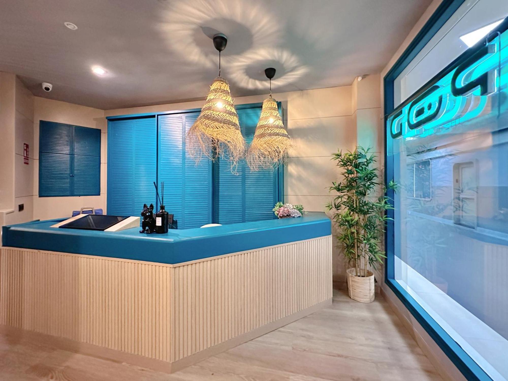 The Pod Suite Hostel Blasco Valencia Exterior foto